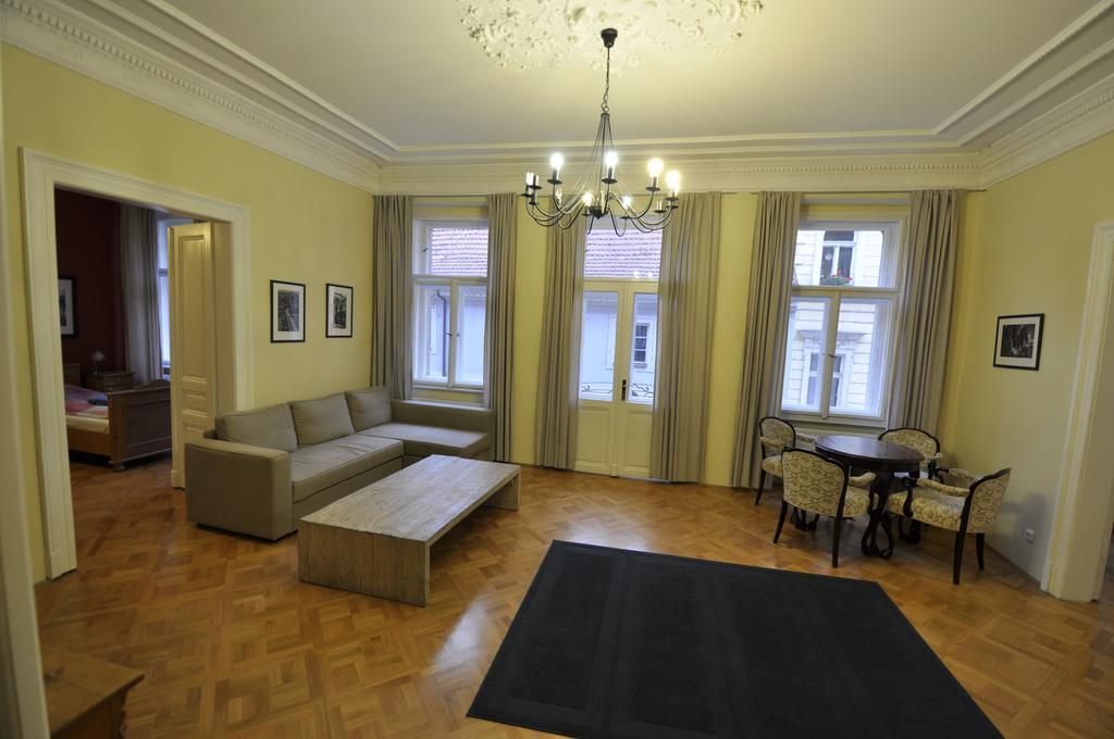 Liliova Apartments Praga Quarto foto